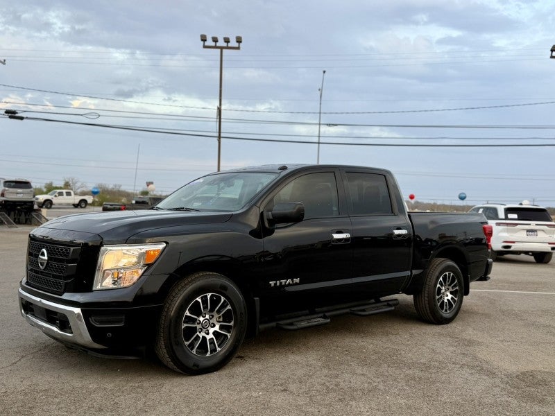 2021 Nissan Titan SV