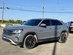 2022 Volkswagen Atlas Cross Sport 2.0T SE w/Technology