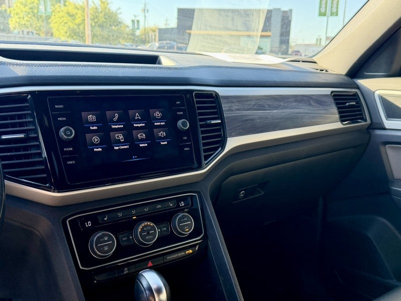 2022 Volkswagen Atlas Cross Sport 2.0T SE w/Technology