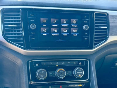 2022 Volkswagen Atlas Cross Sport 2.0T SE w/Technology