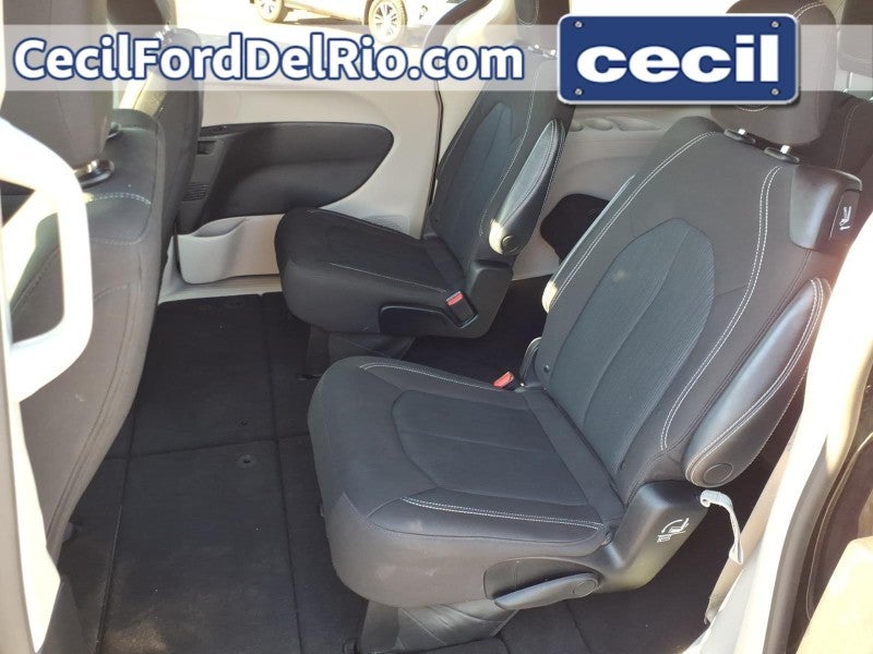 2023 Chrysler Voyager (fleet-only) LX