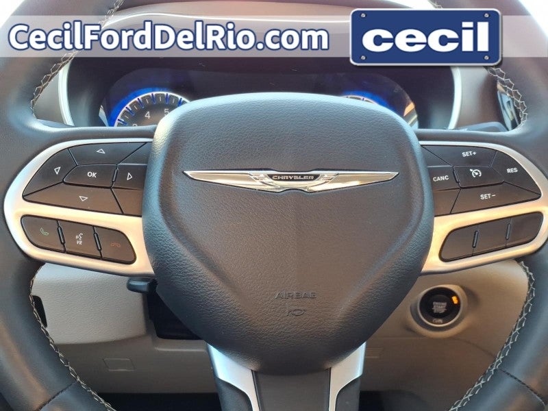 2023 Chrysler Voyager (fleet-only) LX