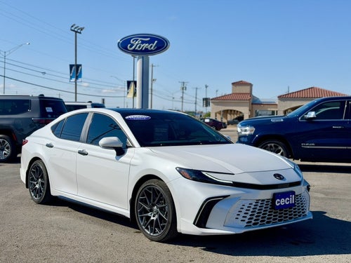 2025 Toyota Camry SE