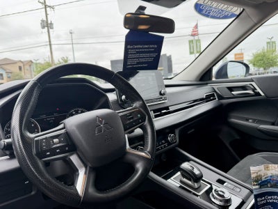 2024 Mitsubishi Outlander SE