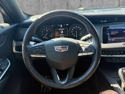 2022 Cadillac XT4 Premium Luxury