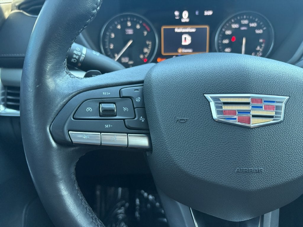 2022 Cadillac XT4 Premium Luxury