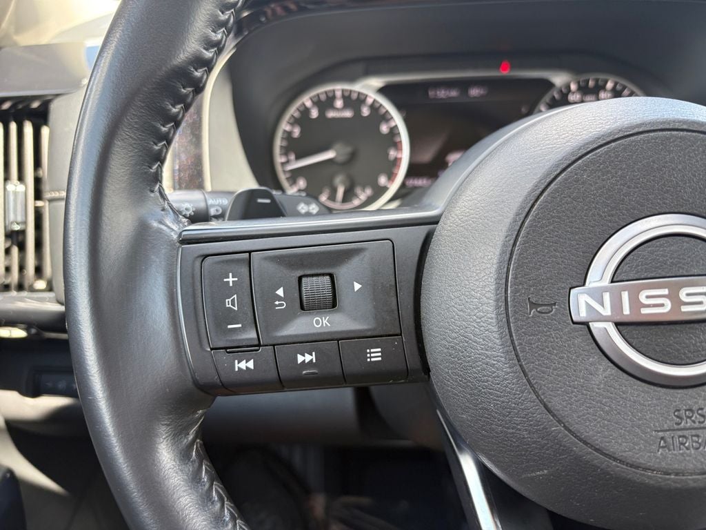 2024 Nissan Pathfinder SV