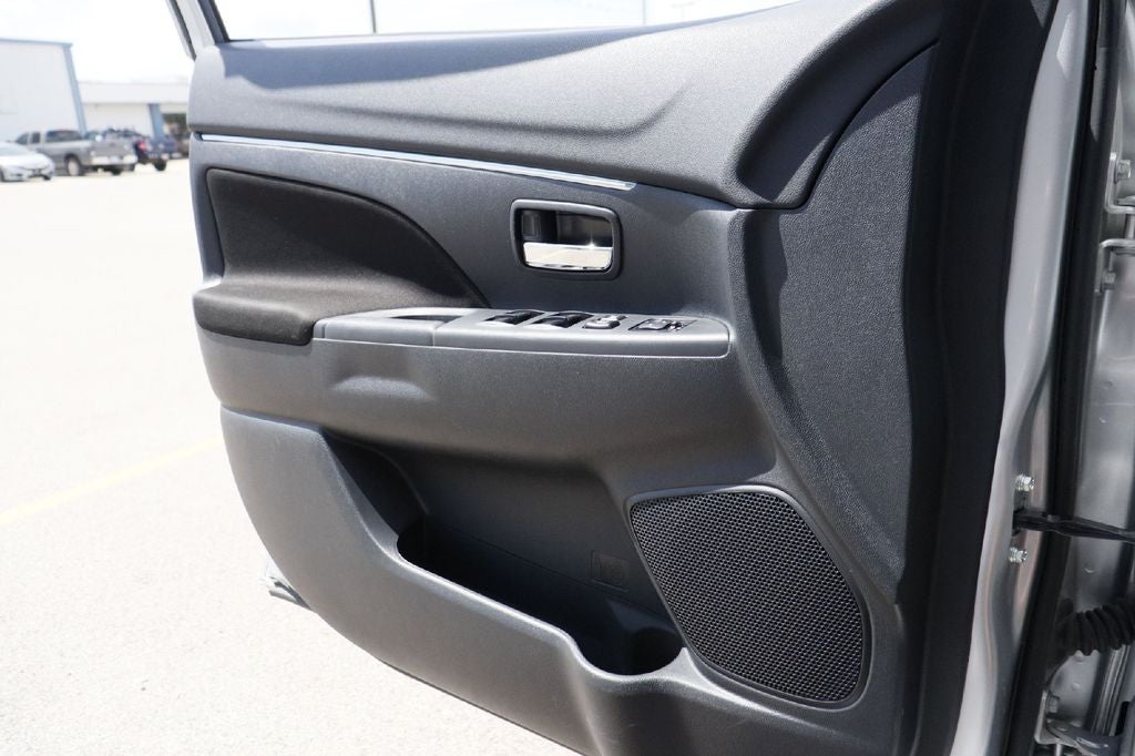 2024 Mitsubishi Outlander Sport Base