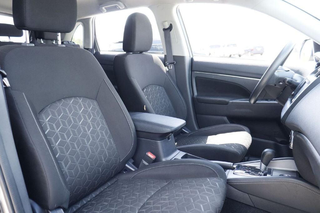2024 Mitsubishi Outlander Sport Base