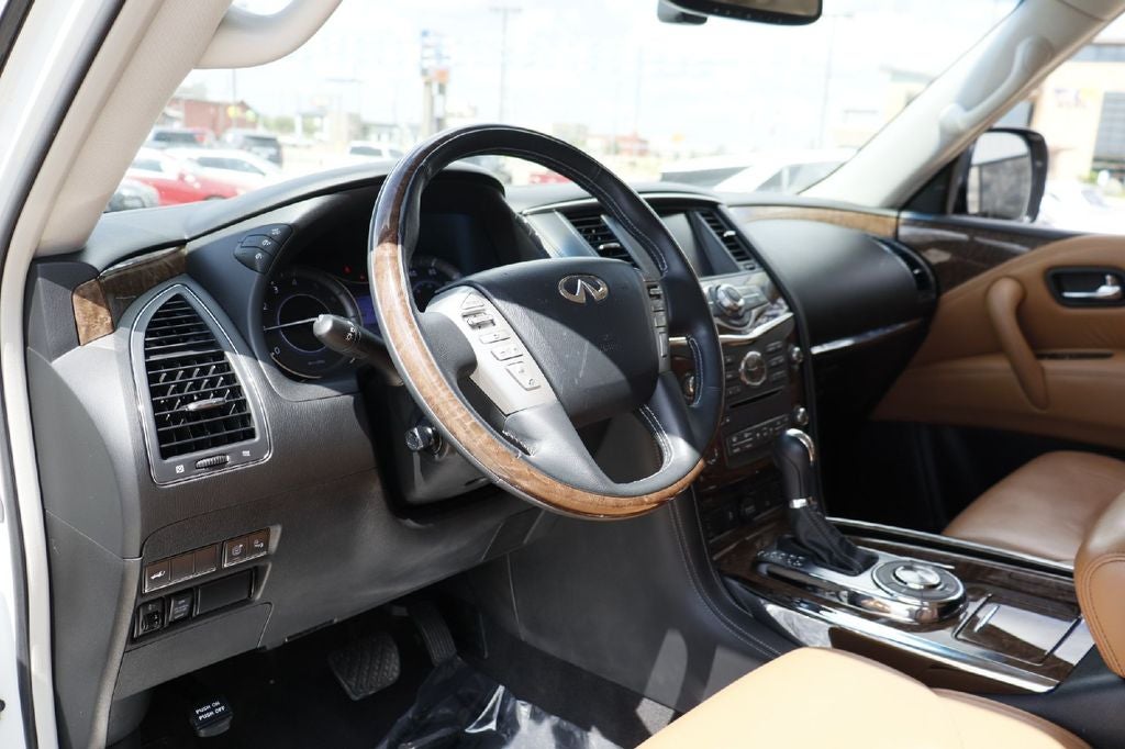 2017 INFINITI QX80 Signature Edition