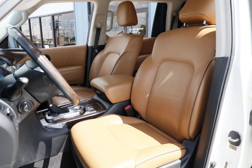 2017 INFINITI QX80 Signature Edition