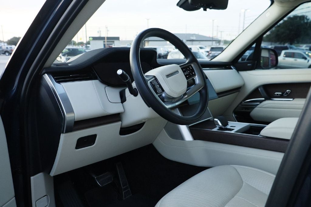 2024 Land Rover Range Rover SE